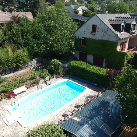 Ispaeva Ferienhaus *