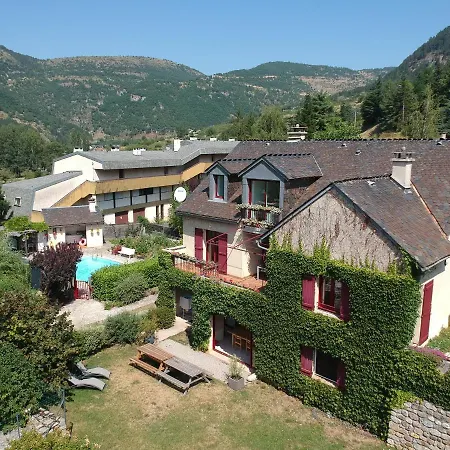 Ispaeva Semesterbostad *